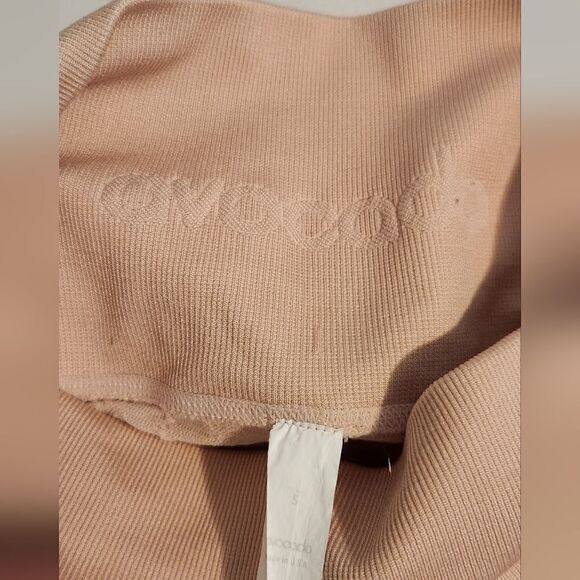 Avocado Serenity Shredded Leggings in Pale Pink Size Small - Picture 8 of 11